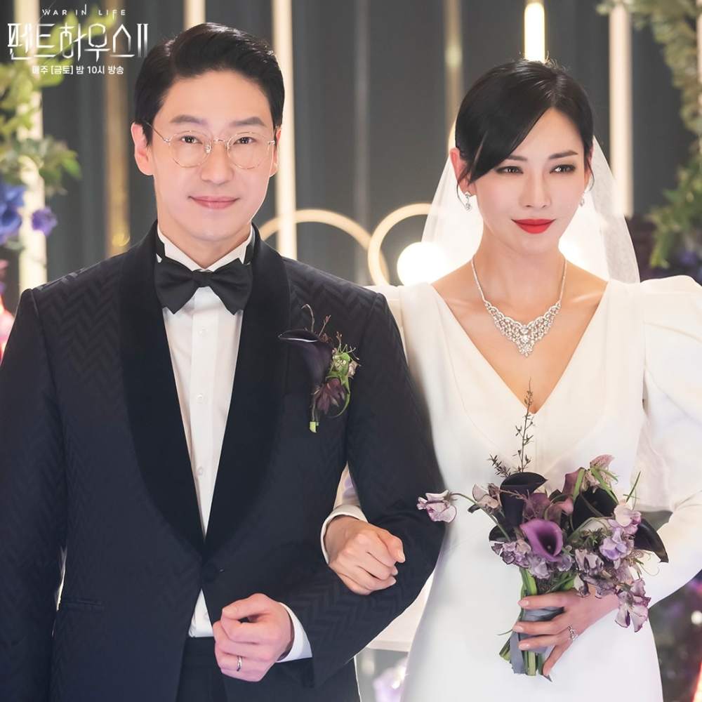 金素妍在阁楼2剧中与严基俊结婚远没有达到自己想要的幸福