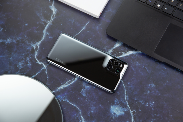 手感细腻高级,影像实力爱了|续航|屏幕|find x3 pro|oppo find x3