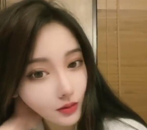 真是我弟弟虎牙墨子梦再次回应睡衣男子事件称他得了衰老症