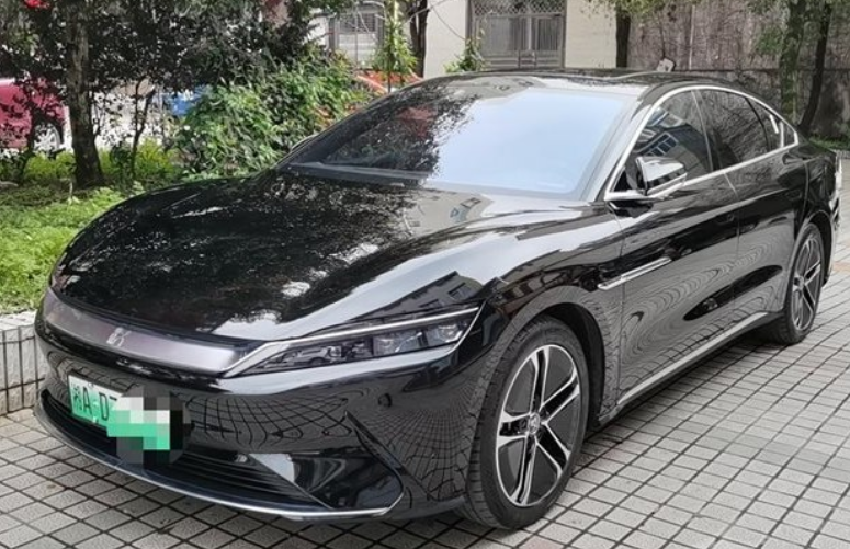 湖南小伙记录了1万公里的充电花费 - 比亚迪汉续航多少公里 北京