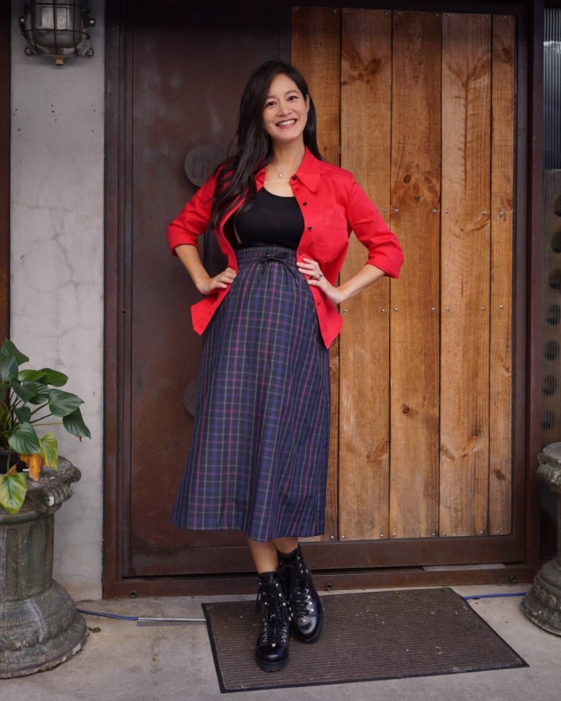 janet公开二胎5字中文名:吴鲑懒趴火!网友一看儿子表情笑了_腾讯新闻