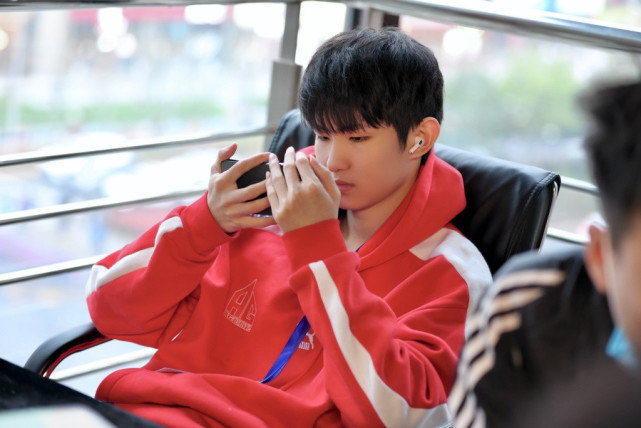 ag初晨欧洲猴登场26经济12输出躺赢很舒服但缺点依然存在