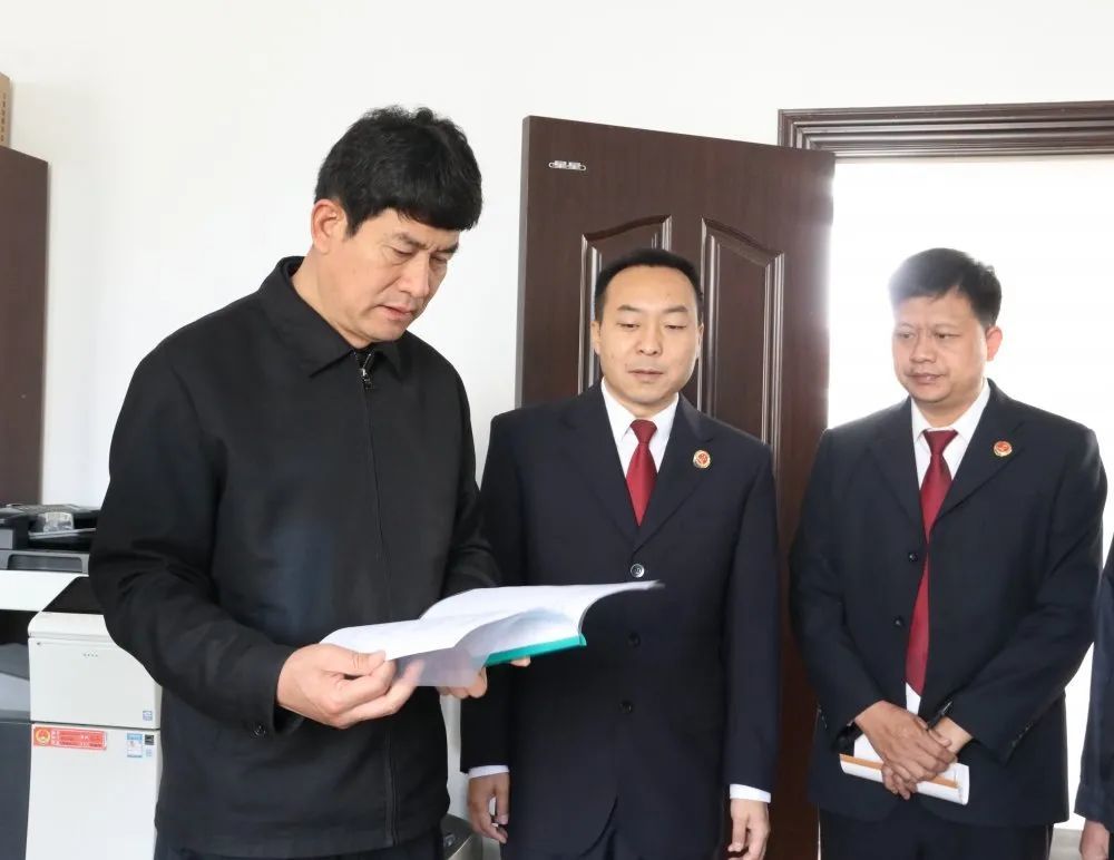 县委书记罗景华到县人民检察院检查政法队伍教育整顿开展情况