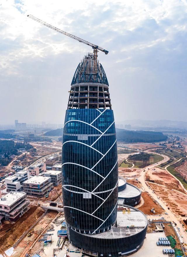 吉安添新地标,150米第一高楼封顶,造型引热议,网友:好大一颗笋_腾讯