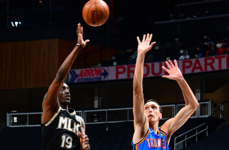 从11战8败到7连胜！NBA青年军疯狂暴走，西部8连客恐现原形