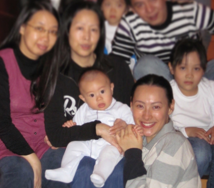 梁洛施诞下三子都撬不动李嘉诚家的门如今要被她给撬了