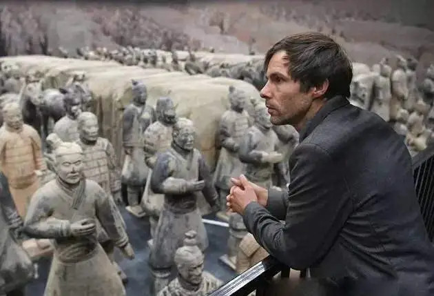 博物馆秦兵马俑里惊现 活人 真相远远不止这些 腾讯新闻