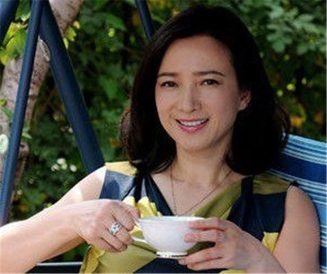 八九十年代挂历女郎:没有整容脸,都是纯天然美女,何晴销量第一