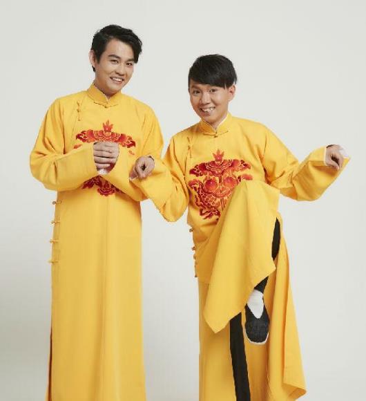 张玉浩三拒郭德纲,离开青曲社成立相声新势力,如今连苗阜都敢打_腾讯