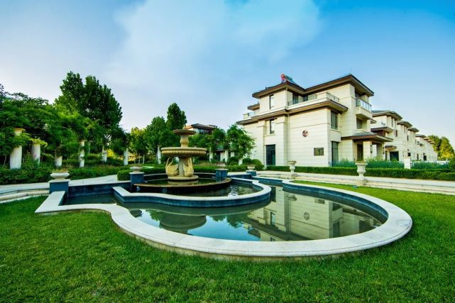 低密墅区——海通·御墅蓝庭,以典藏叠拼院墅,臻稀独栋,类独栋别墅