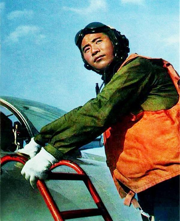 英雄惜英雄海空雄鹰舒积成送别海鹰张逸民战友一路走好