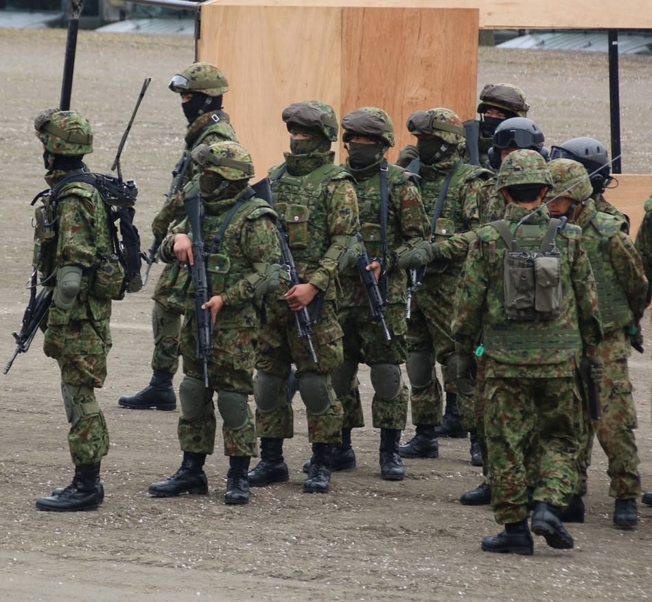 日本陆上自卫队综合近期的国际局势,我们可以发现,目前的以拜登政府为