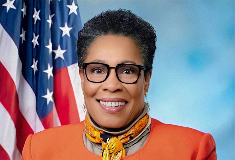 批评并有望替代众议院议长南希·佩洛西年龄:68岁5