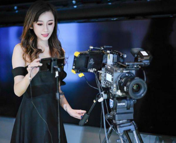 索尼xperia 1新品发布会盛大召开 知名摄影师周聪应邀出席