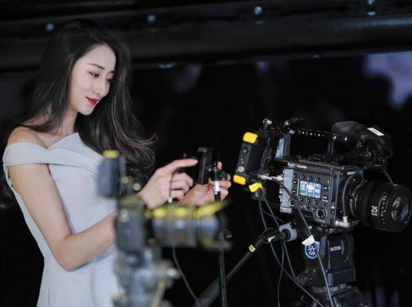 索尼xperia1新品发布会盛大召开知名摄影师周聪应邀出席