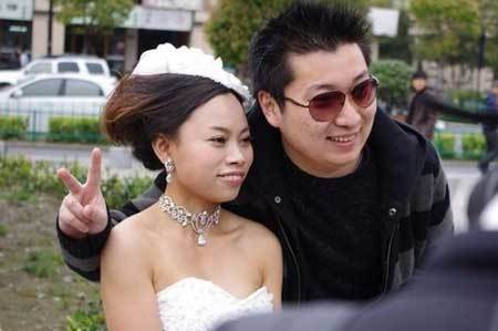 叫嚣着"不嫁清北,只嫁奥巴马"的凤姐,在美10年,她活成了笑话