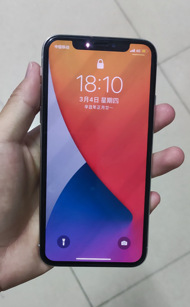 现在花1 8k买个几年前的iphone X 到底值不值这个价呢 腾讯网