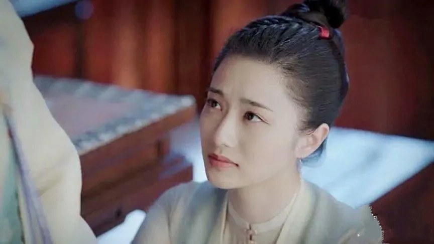 这么巧,琥珀的姐姐是海盗头目的夫人,徐令宜要帮朝廷招安王久保,却无