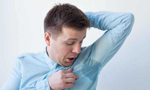 男人睡觉总是出虚汗原因有5个不一定是病