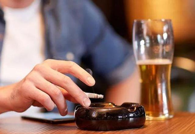 男士衰老加速器公布烟酒上榜第1名很容易被忽视