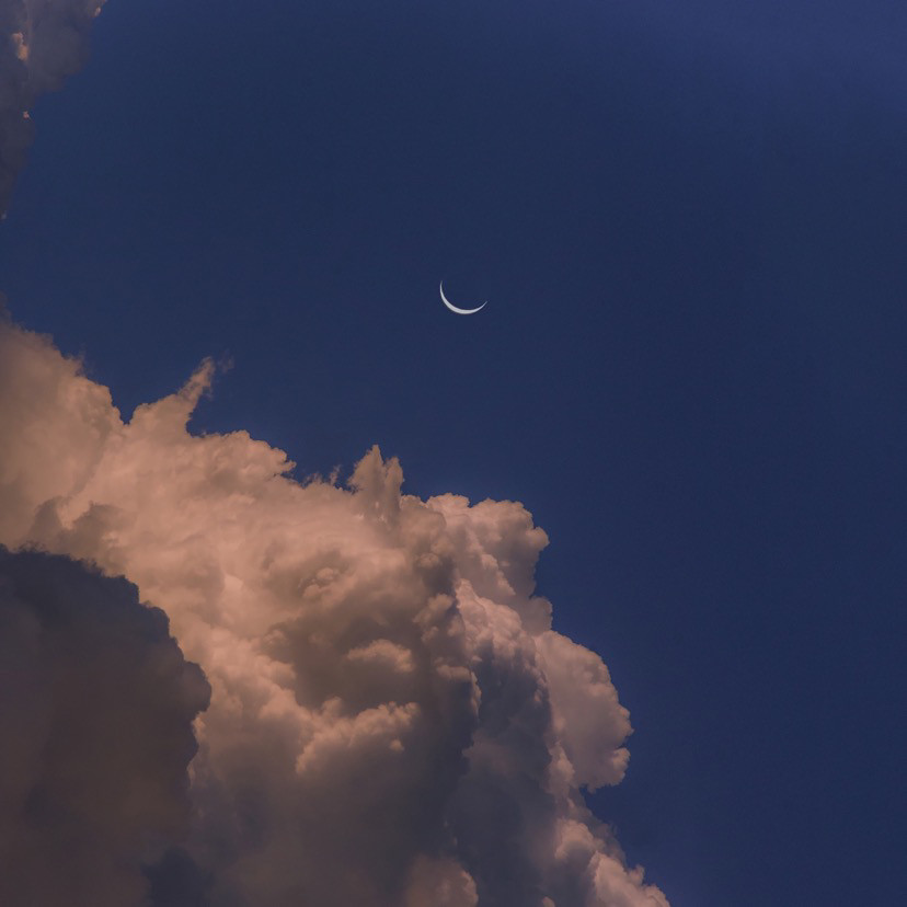 "其实好多人我都挺会后认识的,包括你"伤感文案,微信qq背景图_腾讯