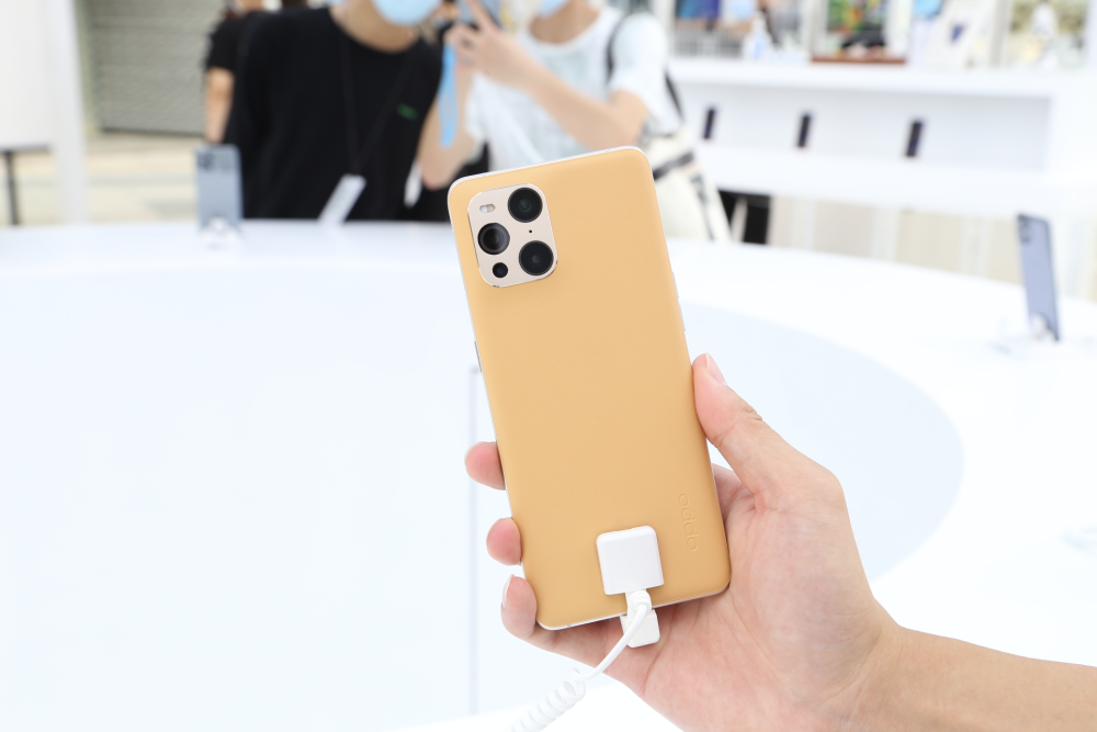 最让我惊喜的是,我不小心中断了搬家,重新连上oppo find x3的时候发现