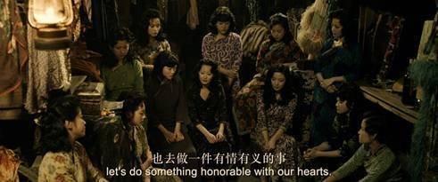 在二战之后的对日本审判中,她还出庭作证,指出了当年日本人犯下的滔天