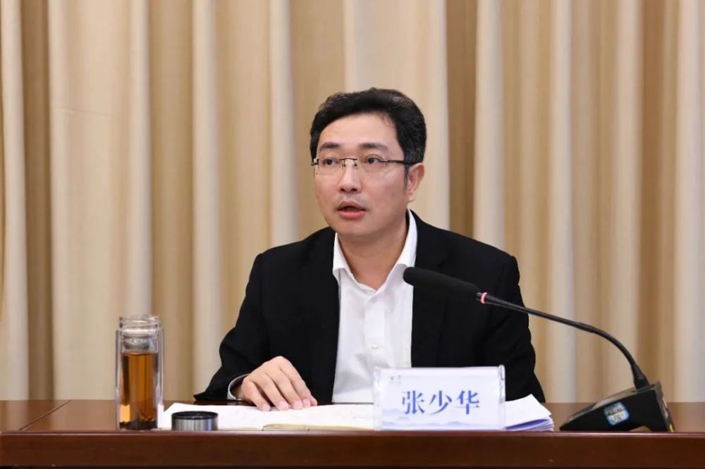 县委书记潘晓辉调研县乡一体条抓块统试点工作