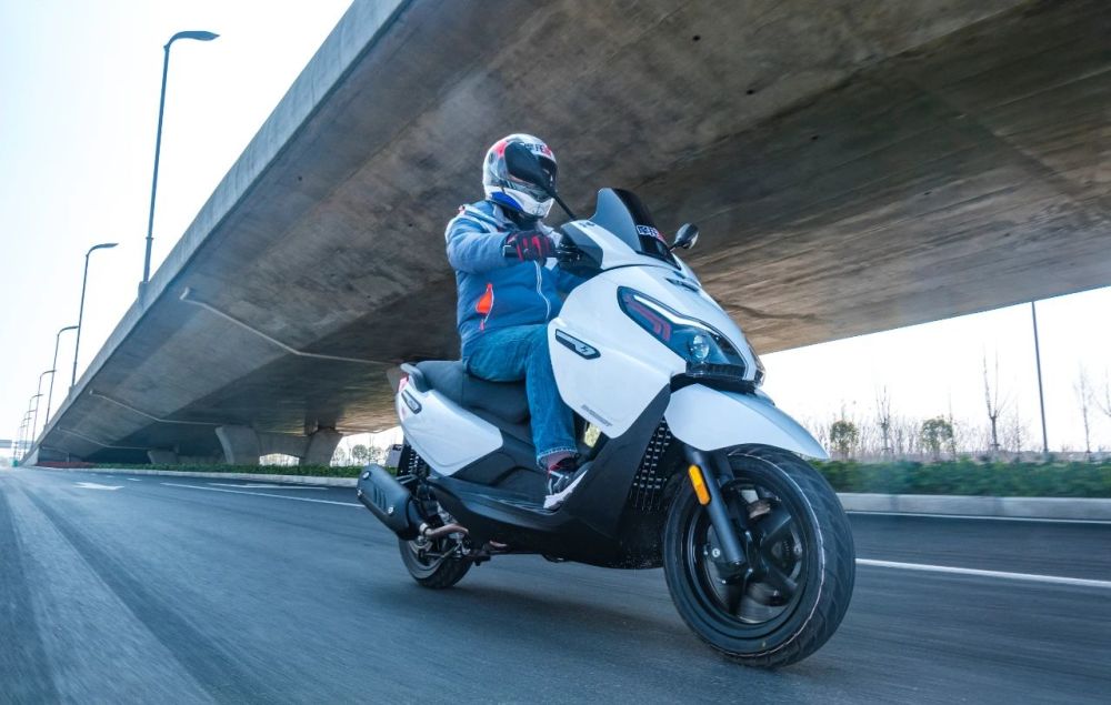 售价2万内,比亚乔x7正式发布附摩托派首测报告