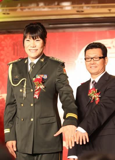 郑海霞结婚十年无子双腿弯曲双脚变形丈夫三年杳无音讯