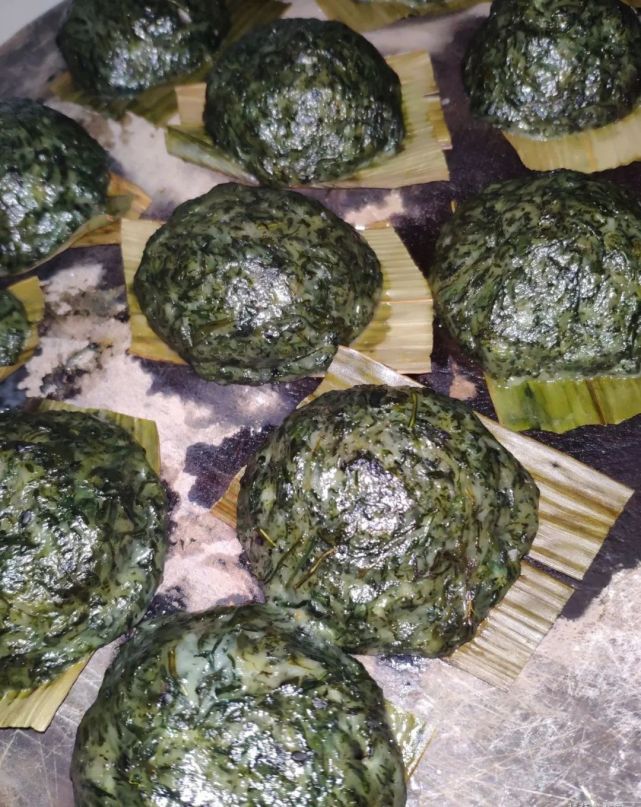 资源县有一种美食,叫水牛花粑粑,满满都是家乡的味道