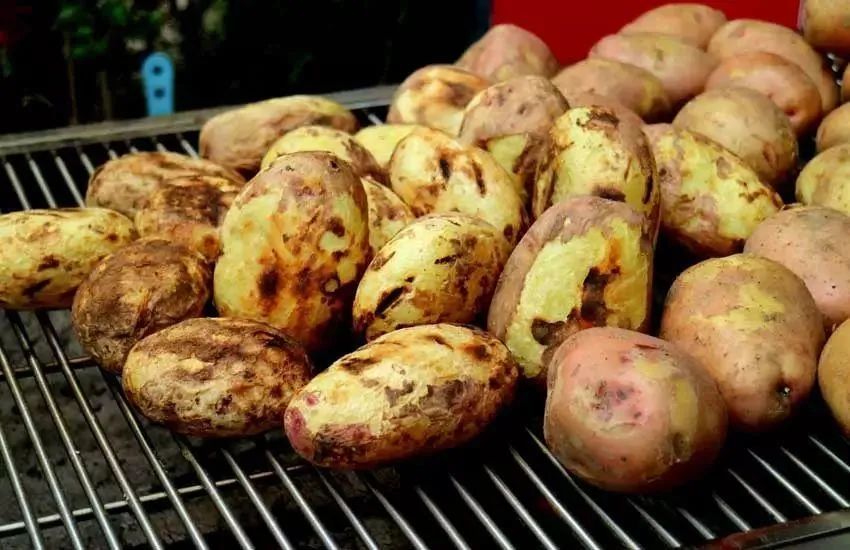 豆鼓腊肉▽各种米线▽无数美食能让你流连忘返!