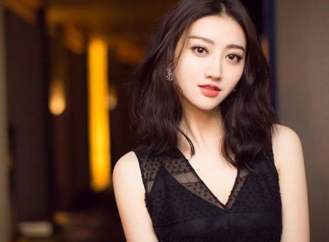 全网热度第一 播放量超10亿 景甜的新剧凭什么这么 横 腾讯新闻