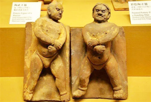 唐朝时期,国泰民安经济繁荣,人们茶余饭后需要有一番精神"消费",相扑