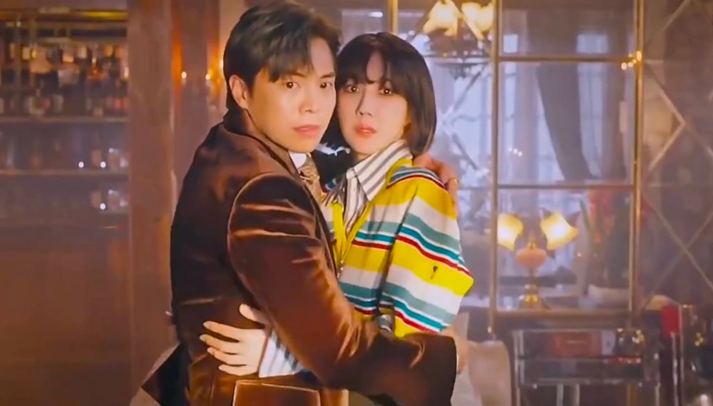 顶楼2:洛根李和秀莲相认全靠雪雅,这是雪雅最后的价值!_腾讯新闻