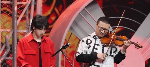 汪峰在线催歌华晨宇我只在乎华晨宇什么时候发歌