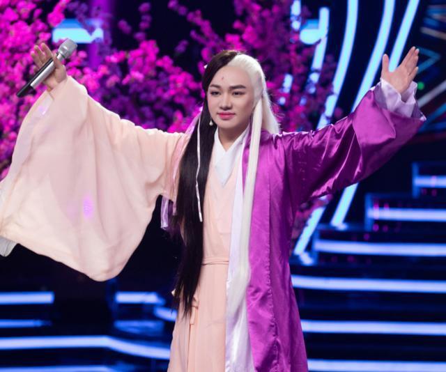 王祖蓝模仿迪丽热巴凤九分饰两角绝模仿能力真没谁了