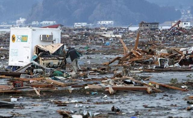 突发日本7级地震东京有震感