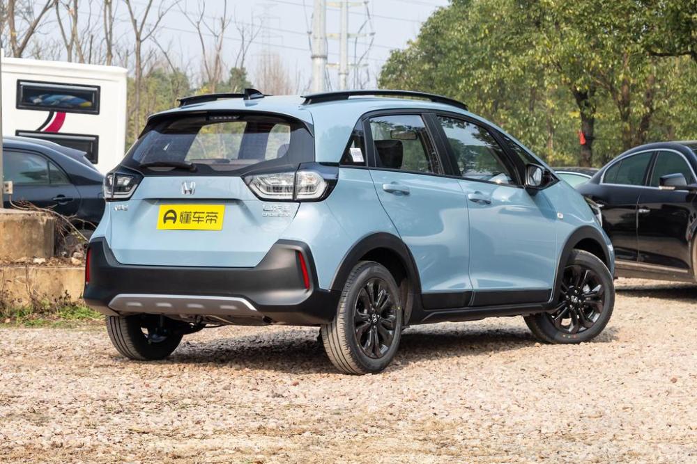 精品家用小型车潮q有型的来福酱