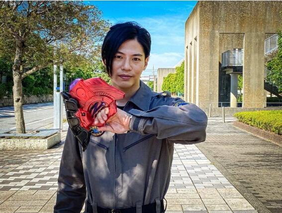 大橙子不好讲,可如果从奥特曼以往的设定来看,伽古拉成为戴拿人间体的