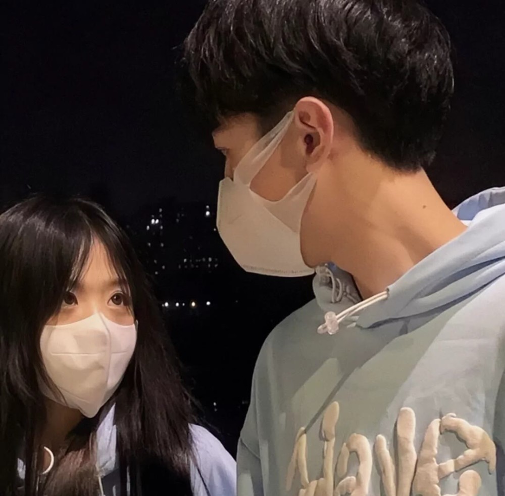 情侣头像最近发现喜欢你这件事会上瘾