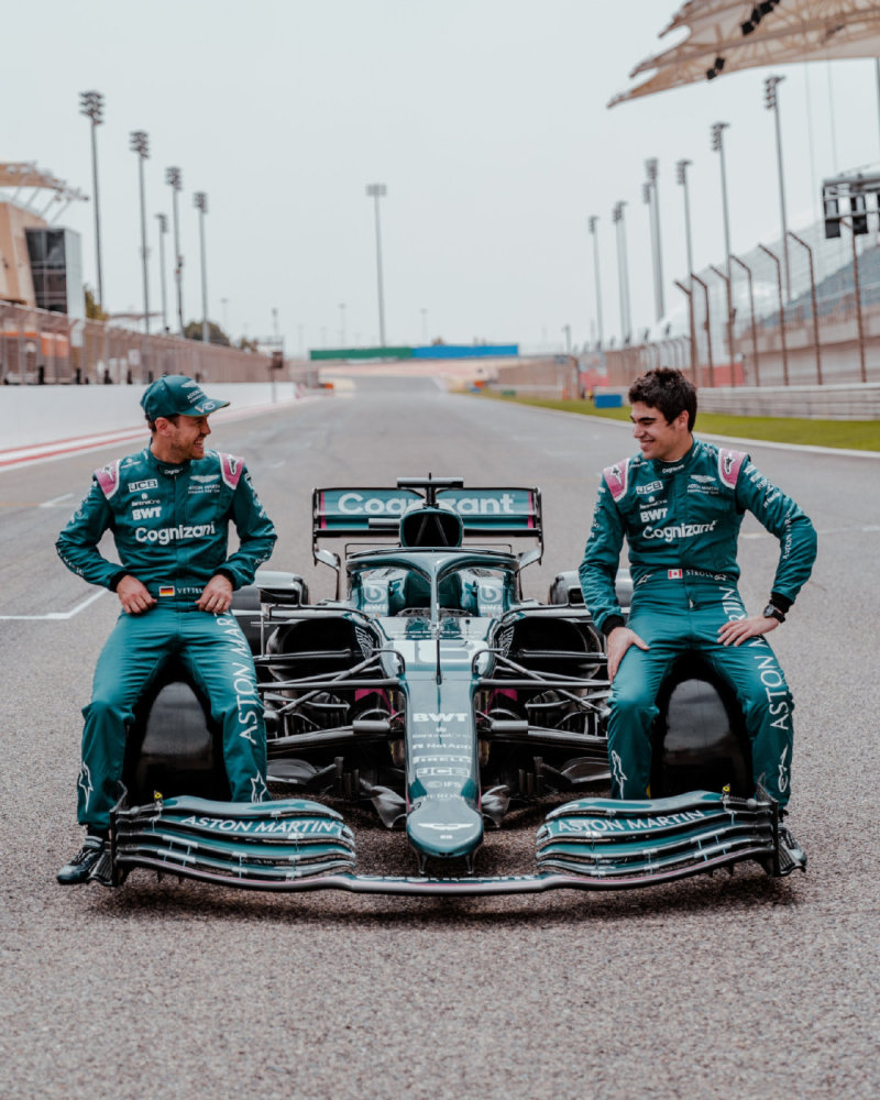 mercedes-amg f1 m12车队领队:安德烈·赛德尔正式车手:丹尼尔