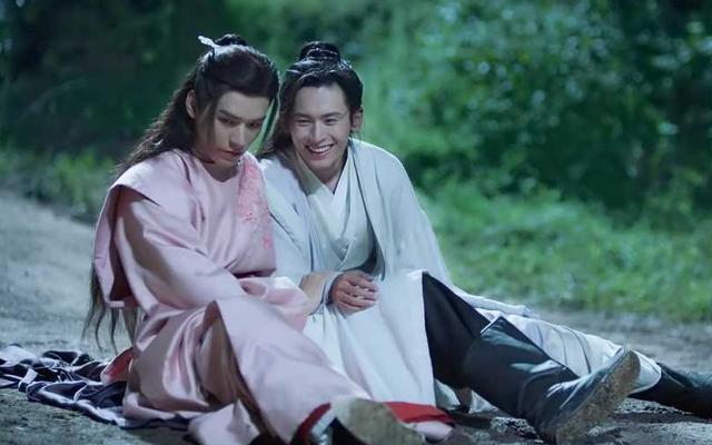 毕竟傲气十足的温客行在叶白衣手下讨不了好,只能说"再过十年……"