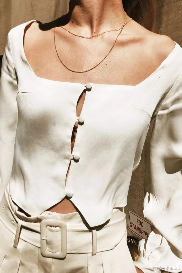 今年"挤奶衫"太美了!时髦又显瘦,高级感满分_腾讯新闻