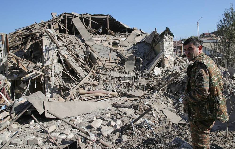 俄制新型战机无力帮亚美尼亚扭转纳卡战局,亚总理如今道出真相:没买