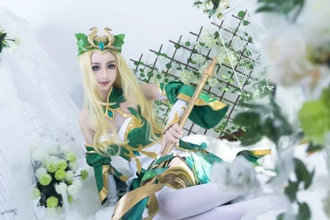 摄影:衿辞cn:泫幽原作:王者荣耀