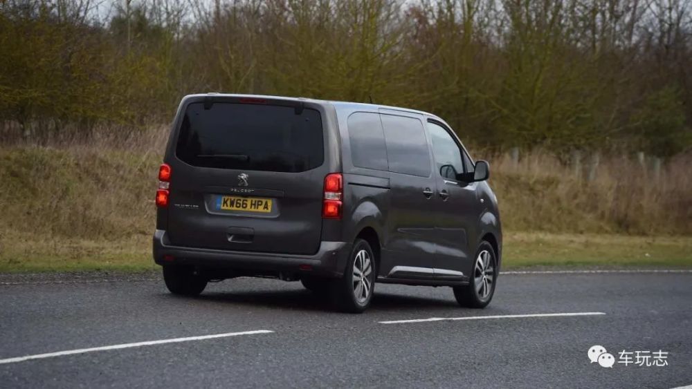 2021款标致旅行者traveller mpv:坚实的面包车