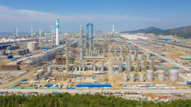 恒亚博买球网址力石化惠州500万吨年PTA项目将于明年投产恒力石化总产能已占据全球第一 恒亚博买球网址力石化惠州500万吨年PTA项目将于明年投产恒力石化总产能已占据全球第一