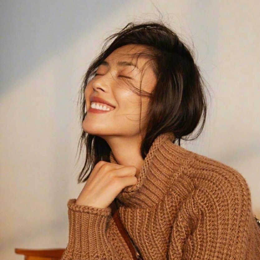 刘雯无水印头像分享