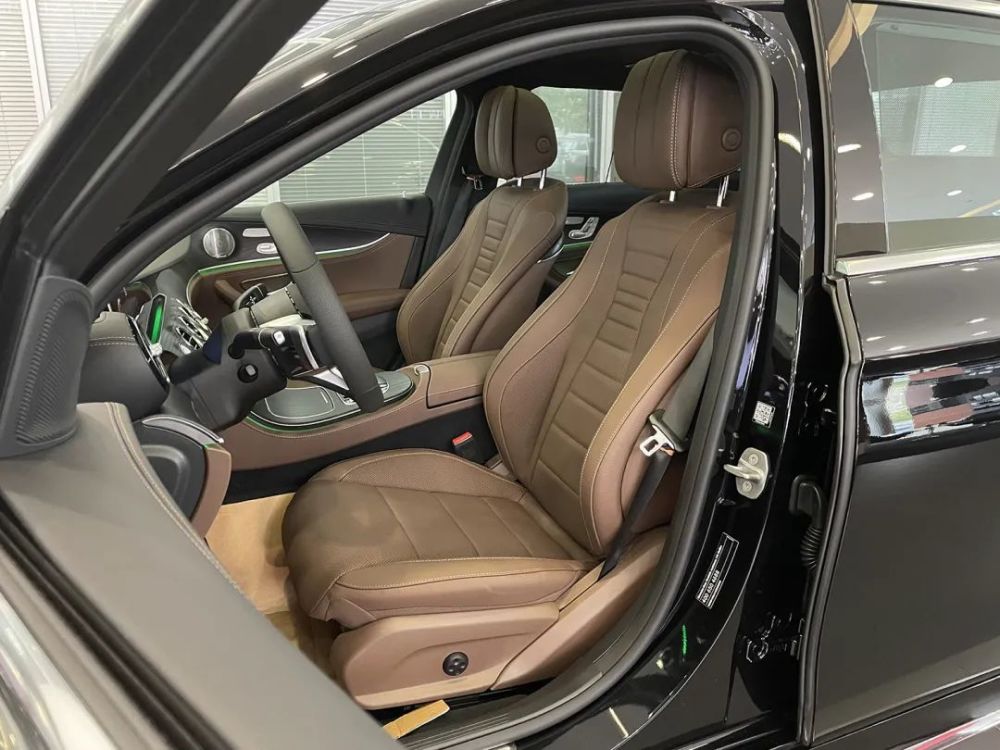 告别排量争议配置微增北京奔驰2021款改款e300l实拍简评